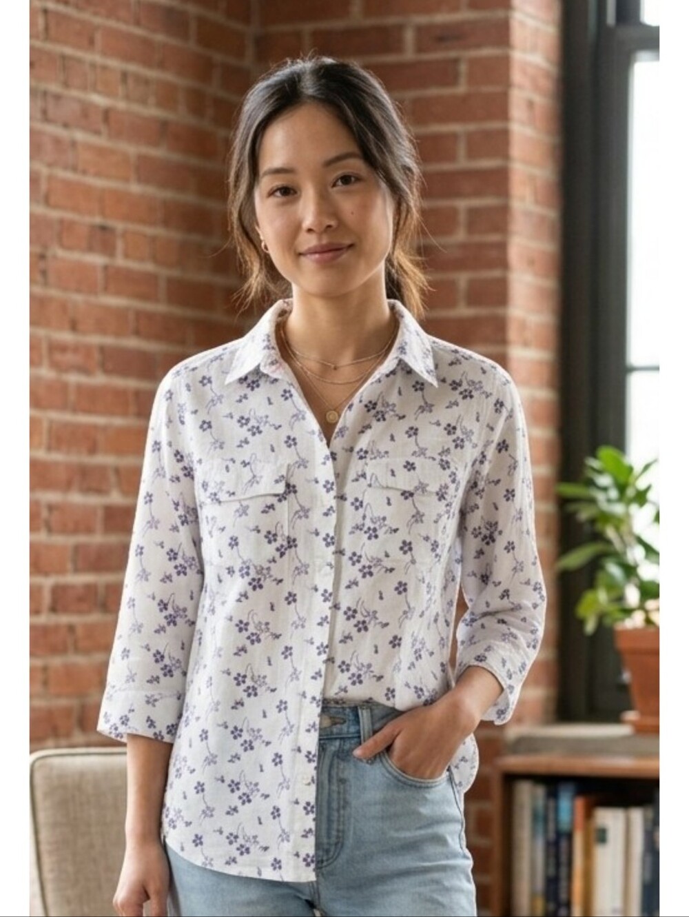 Croft & Barrow Floral Button Down Top White & Blue Size SP
